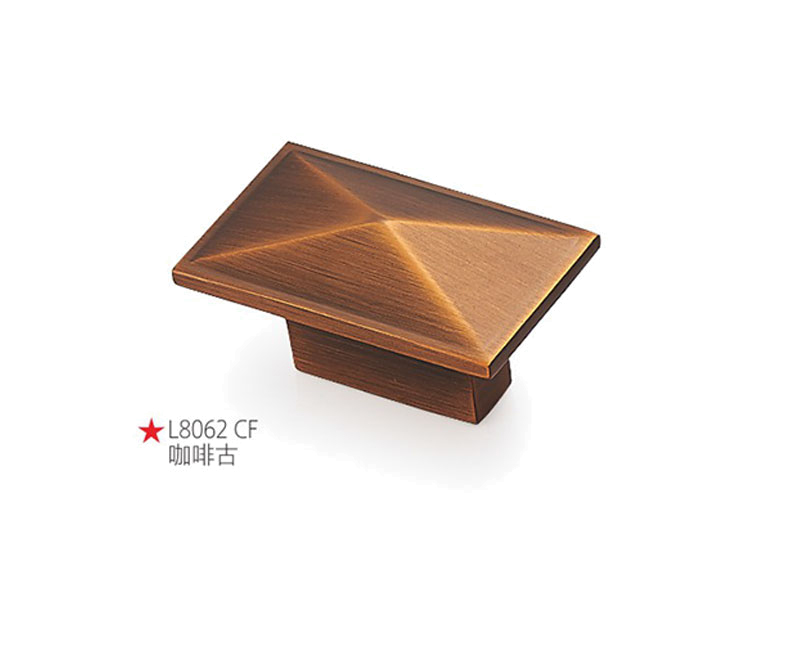 Classical Drawer Handle L8062